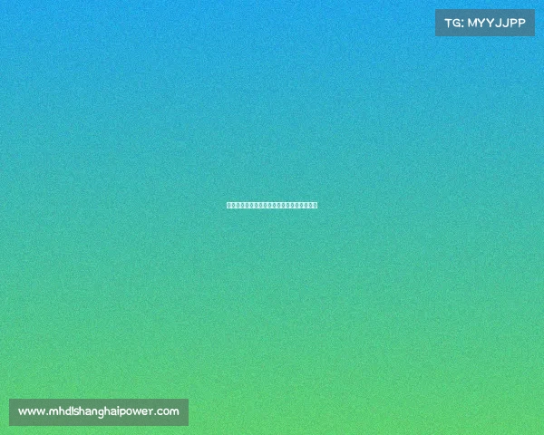 《少年一摔惊全网：当键盘飞出梦想的弧线》